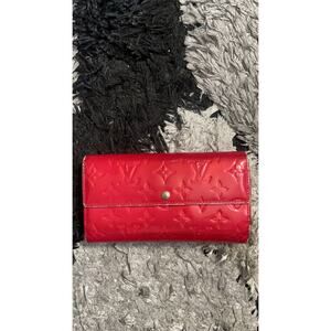 Louis Vuitton Red Sarah Monogram Vernis Portefeuille Patent Bifold Long Wallet